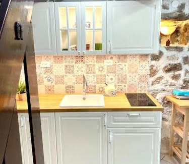 Vrbnik House | House with lovely terrace 10 min drive from the sea