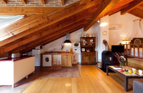 Ea Cottage | House with pool 8 minutes from the beach, free wifi