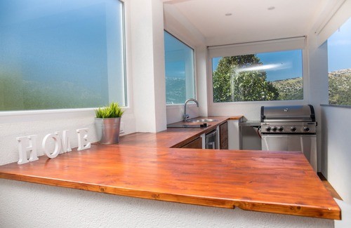 Bribir House | House with pool, wifii