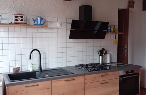 Arcizans-Dessus House | house with superb views of the mountains, not overlooked and enclosed garden