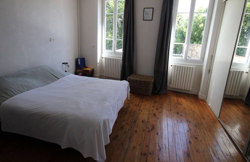 Cognac House | House with swimming pool quiet area Cognac center