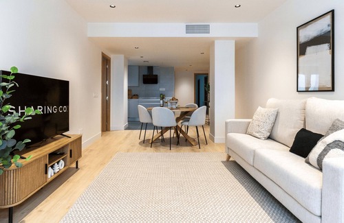 Nueva Espana Apartment | Housing Castellana V I by Sharing Co