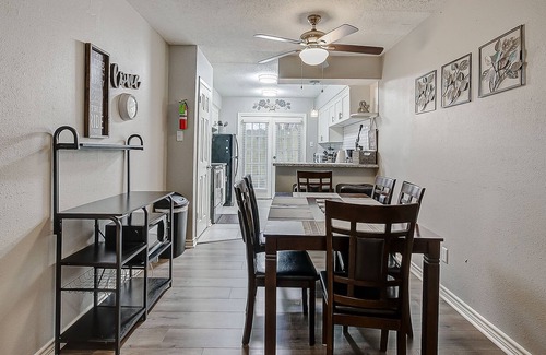 Willow Meadows/Willowbend Area Apartment | Houston's Secret Accommodation