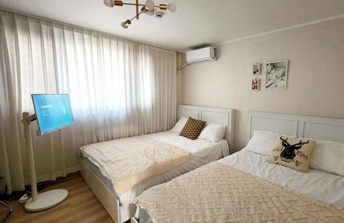 Seokchon-dong Apartment | Howl's house