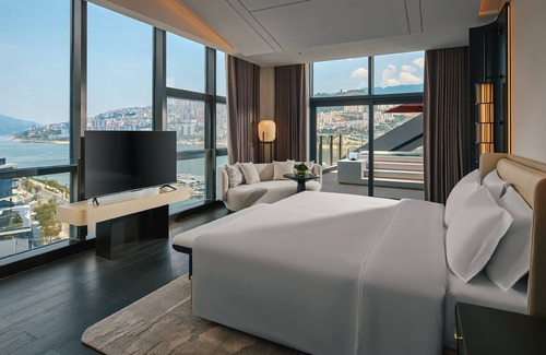 Wushan Hotel | Hualuxe Chongqing Wushan by IHG