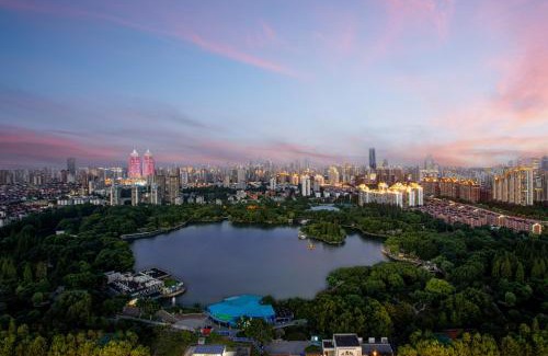 Putuo Hotel | HUALUXE Shanghai Changfeng Park - Park Lake View