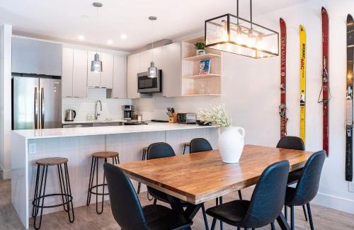 Revelstoke Apartment | Huckin' Harry's