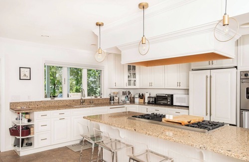 Town of East Fishkill House | Hudson Valley Retreat | Hot Tub, Pool & Gym