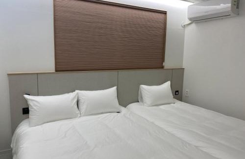 Yeonnam-dong Apartment | Hugainn Yeonnam J