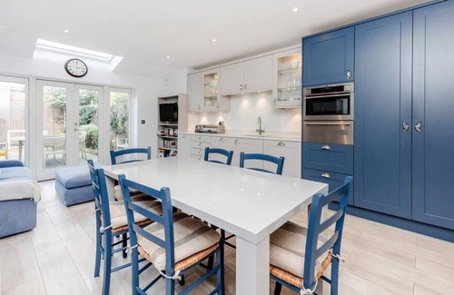 Hammersmith and Fulham House | Huge 4Bed House & Garden - HAMMERSMITH, London