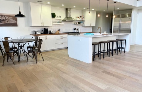 Roanoke House | Huge Loft-Style Barndominium Near NASCAR & Old Town Roanoak