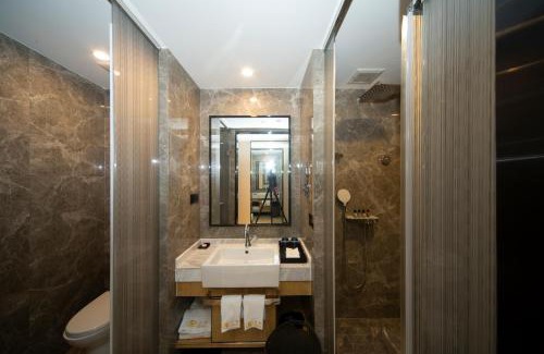 Songjiang Hotel | Huhua International Hotel