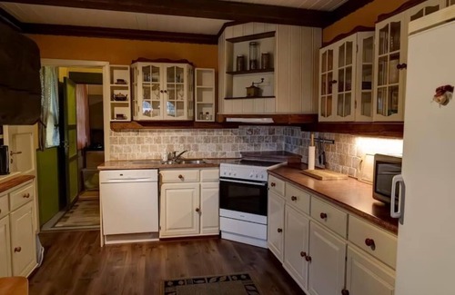 Knarrvika Cabin | Hulder- og Trollparken