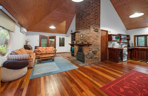Hunchy Bed & Breakfast | Hunchy Hideaway