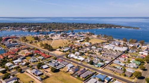 Paynesville House | Huntingdale