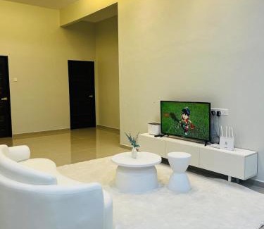 Kampung Titian Pendek House | Husna WhiteStay