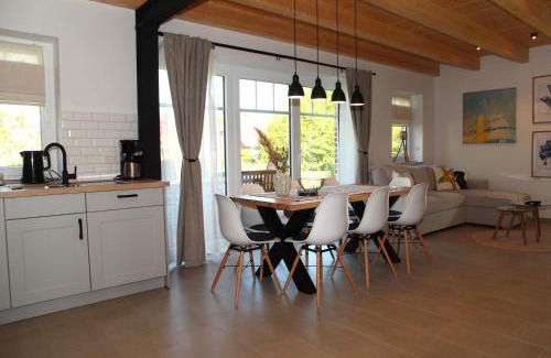 Eilsum House | Huus Fernleaf