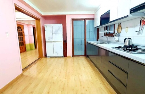 Hwaseong House | Hwaseong Byeolbitsarangchae Pension