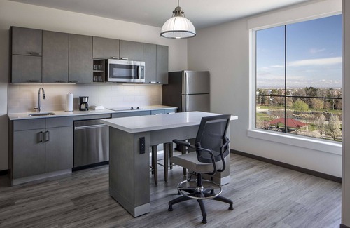Jewell Heights - Hoffman Heights Hotel | Hyatt House Denver Aurora Anschutz Medical Campus