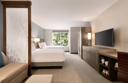 Fort Lee Hotel | Hyatt Place Fort Lee/George Washington Bridge