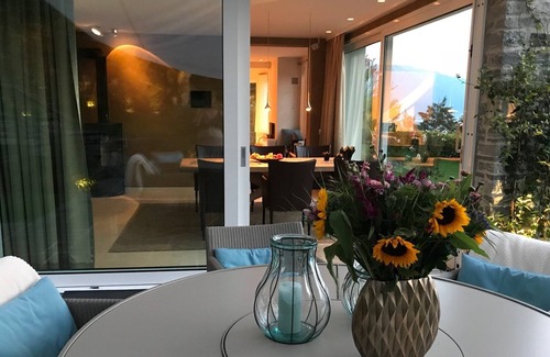 Brissago Villa | Hydeaway - Luxury villa with pool and panoramic lake view