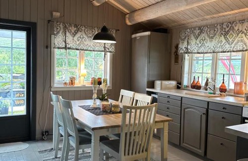Holtalen Cabin | HyttePerle ved Øyongen, Hessdalen