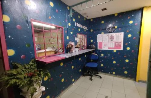 Seri Kembangan Hotel | I Rose Budget Hotel Balakong