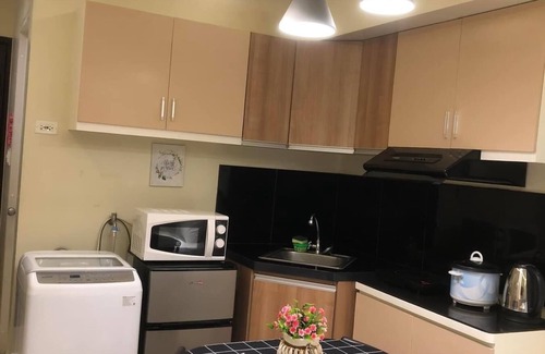 Lahug Condo | I.T PARK CEBU TWIN BED DELUXE FREE FAST WIFI & POOL