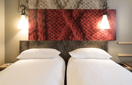 Neuenhof Hotel | ibis Baden Neuenhof