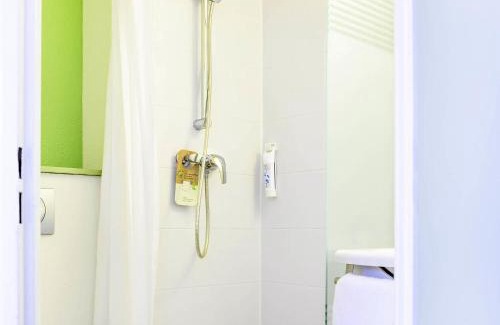 Petite-Foret Hotel | ibis budget Valenciennes Petite-Forêt
