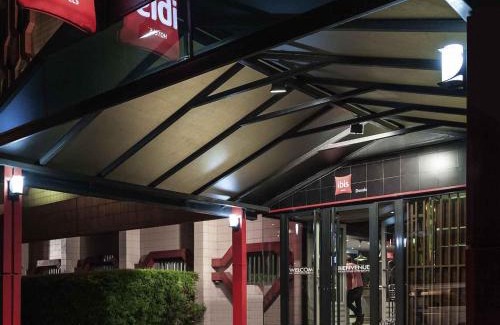 Douala Hotel | ibis Douala