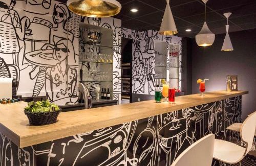 Lille Centre Ville Hotel | ibis Lille Centre Grand Palais