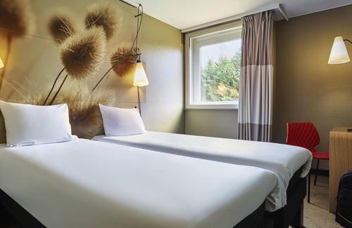 Emerainville Hotel | ibis Marne La Vallee Emerainville