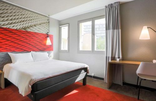 Saint-Priest-en-Jarez Hotel | Ibis Saint Étienne - La Terrasse