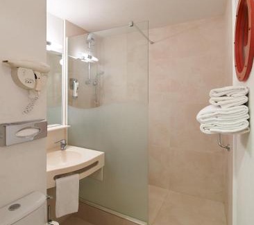 Ouistreham Hotel | ibis Styles Ouistreham