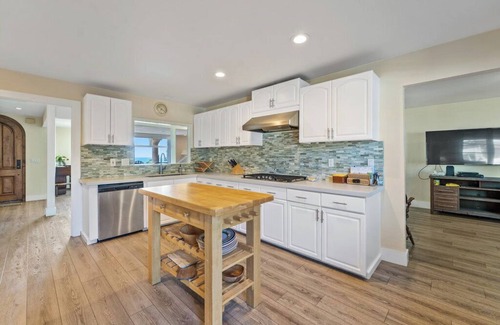 Westside Santa Cruz House | Iconic West Cliff with Views!