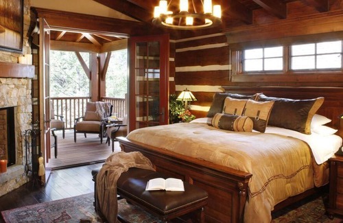 East Kootenay Cabin | Ideal cabin for your getaway - pool and snooker tables, gourmet kitchen, & more