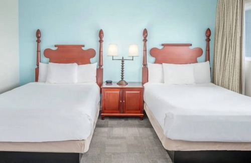 Kahului Hotel | Ideal Hawaii Family Vacation! 2 Spacious Garden View Rooms | Pool + Fireplace