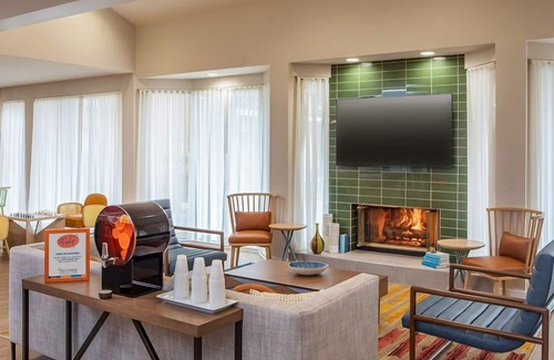Foxboro Hotel | Ideal Mix of Comfort and Value! Near Wrentham Village Premium Outlets