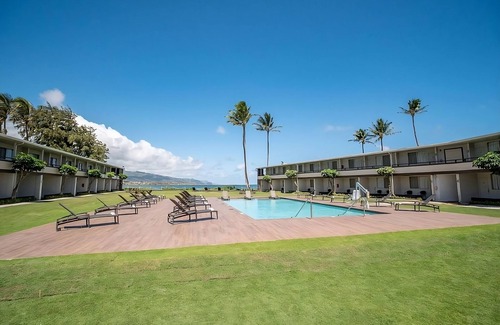 Kahului House | Ideal Spot! Pet-Friendly, Close to Kanaha Pond Wildlife Sanctuary