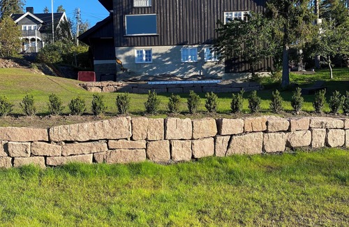 Holmenkollen Villa | Idyllic and peaceful surroundings on the sunny side of Holmenkollen.