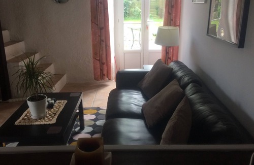 Rouillac Cottage | Idyllic rustic rural gite