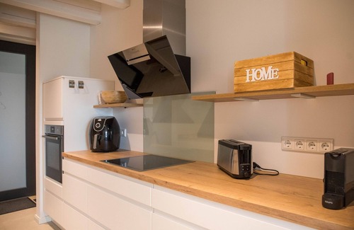 Rysum Apartment | Idyllic vacation home Van Senden 8 Elsje for families and couples