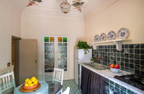 Castellammare Apartment | iFlat Suite del Barone with Terrace