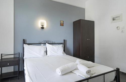 Pidima Kyras Apartment | Iguana studio 7