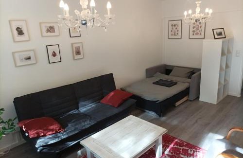 Itainen District Apartment | Ihan Puotilan Metron lähellä