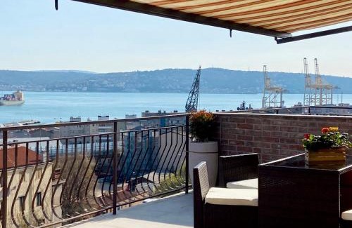 Barriera Vecchia-San Giacomo Apartment | IL DANDY appartamento con parcheggio