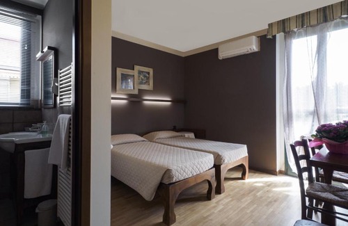 Busto Arsizio House | Il Fiordaliso Foresteria