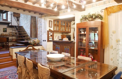 Pieve al Bagnoro Apartment | Il Mulino - Three Bedroom Apartment, Sleeps 6
