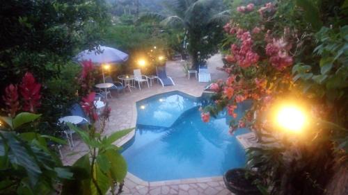 Centro Comercial Cabin | ilhabela Candy Top 6